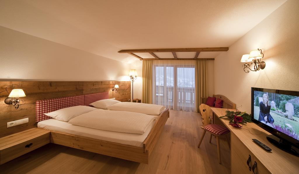 Hotel Foestlerhof Villa Ottone Kültér fotó